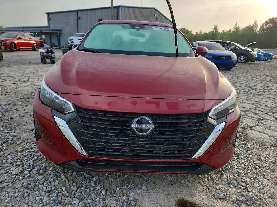 2025 NISSAN SENTRA SV  