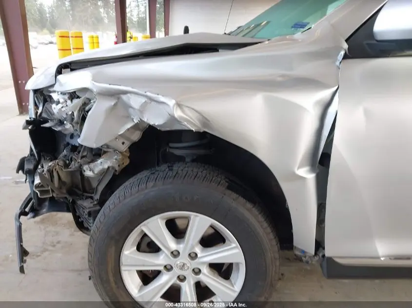 2012 TOYOTA HIGHLANDER BASE V6