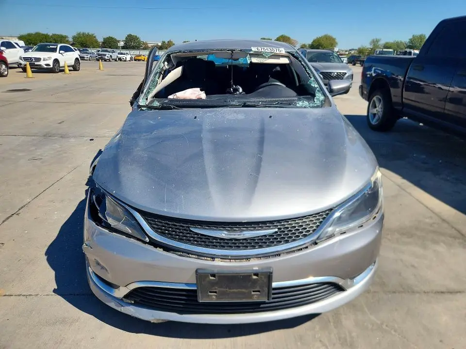 2015 CHRYSLER 200 LIMITED  