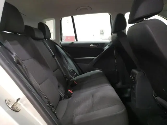 2013 VOLKSWAGEN TIGUAN S  