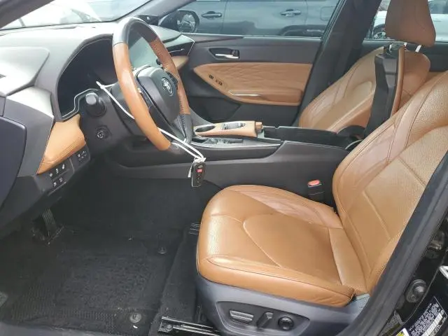 2019 TOYOTA AVALON XLE  