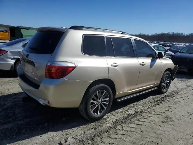2010 TOYOTA HIGHLANDER   