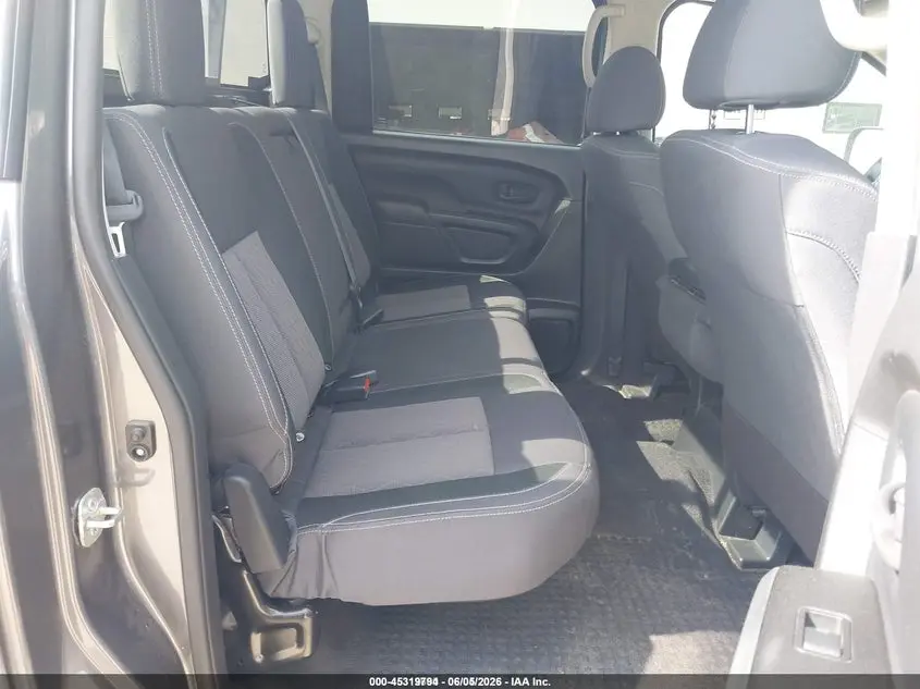 2023 NISSAN TITAN S 4X4