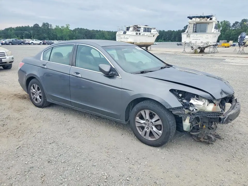 2011 HONDA ACCORD LXP  