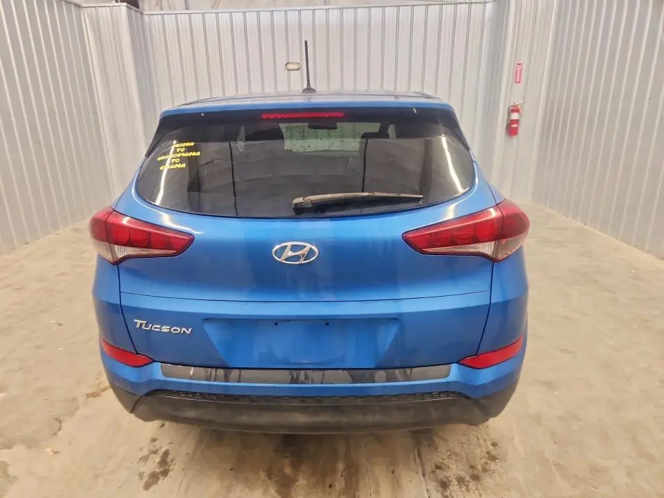 2016 HYUNDAI TUCSON SE  