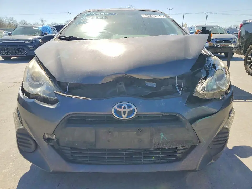 2016 TOYOTA PRIUS C TWO  