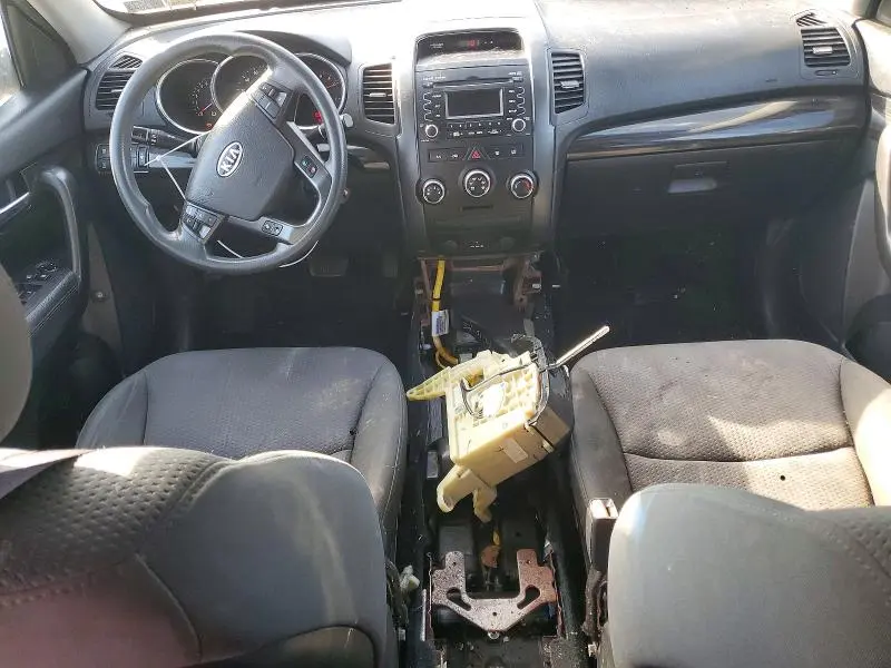 2011 KIA SORENTO LX  