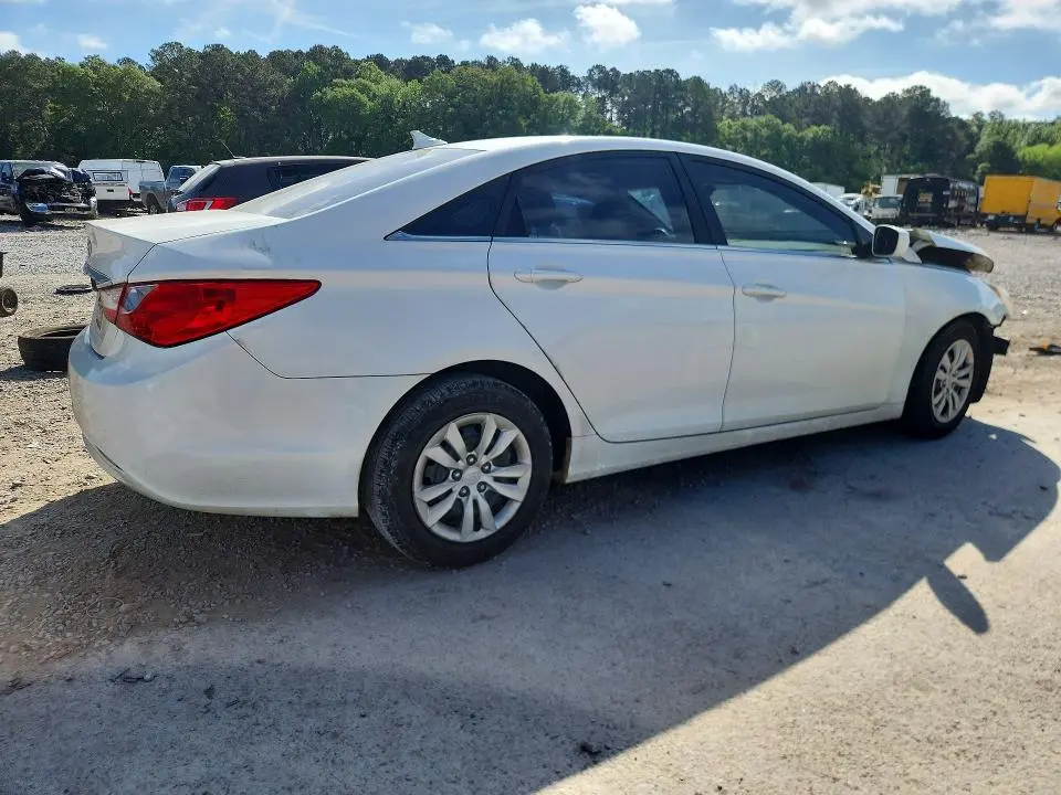 2011 HYUNDAI SONATA GLS  