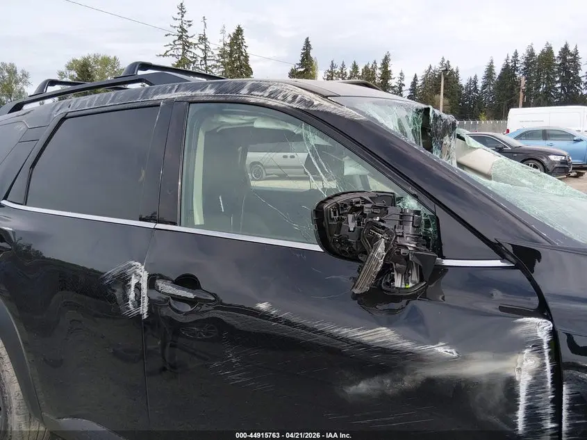 2024 NISSAN PATHFINDER SV 4WD