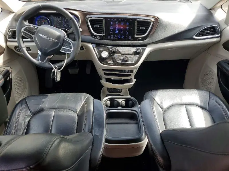 2017 CHRYSLER PACIFICA TOURING L  