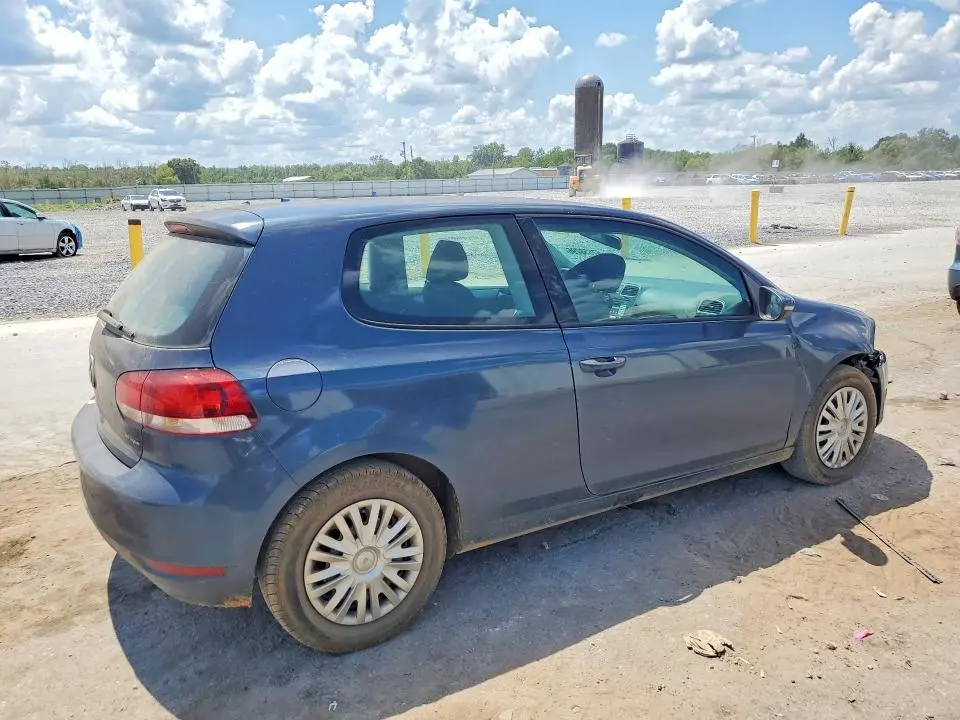 2010 VOLKSWAGEN GOLF   