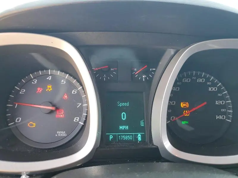 2010 CHEVROLET EQUINOX LT  