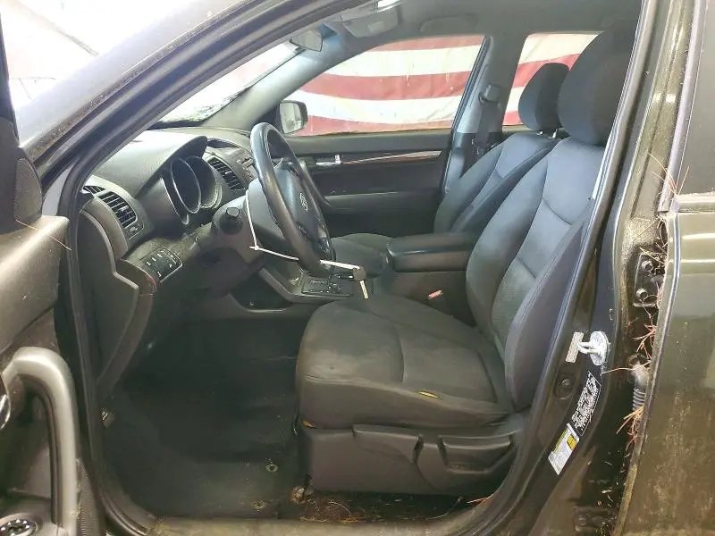 2011 KIA SORENTO LX  