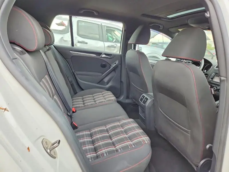 2012 VOLKSWAGEN GTI   