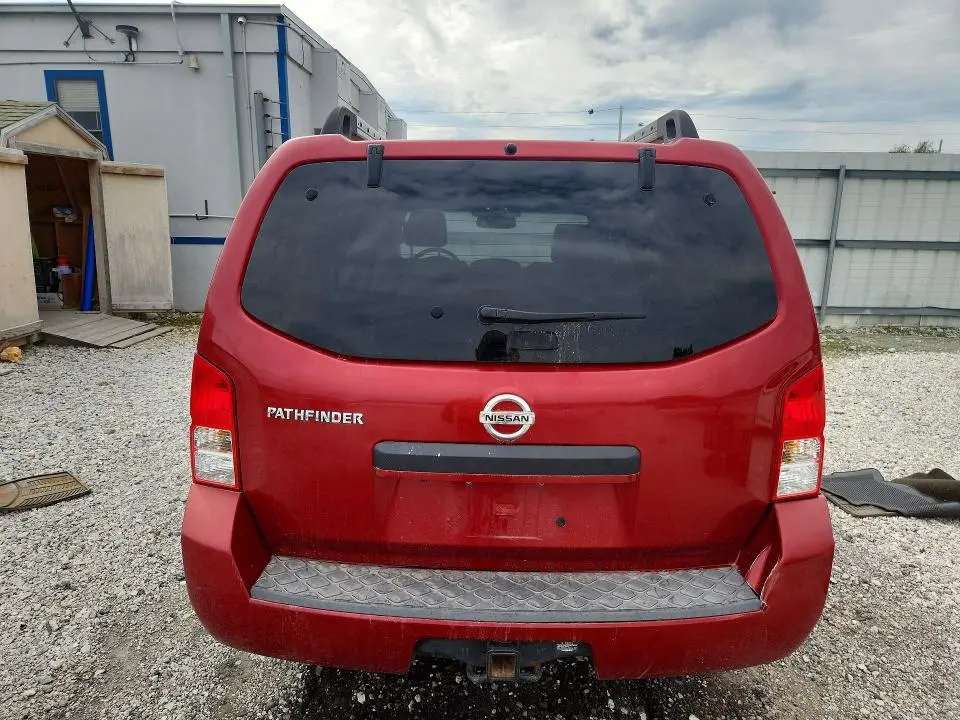 2011 NISSAN PATHFINDER S  