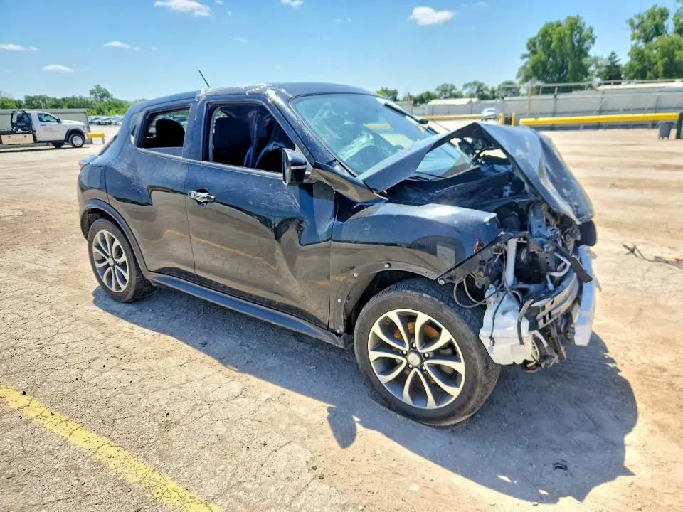 2017 NISSAN JUKE   