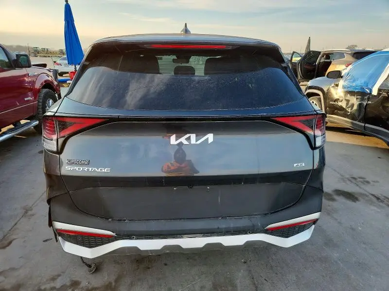 2023 KIA SPORTAGE LX  