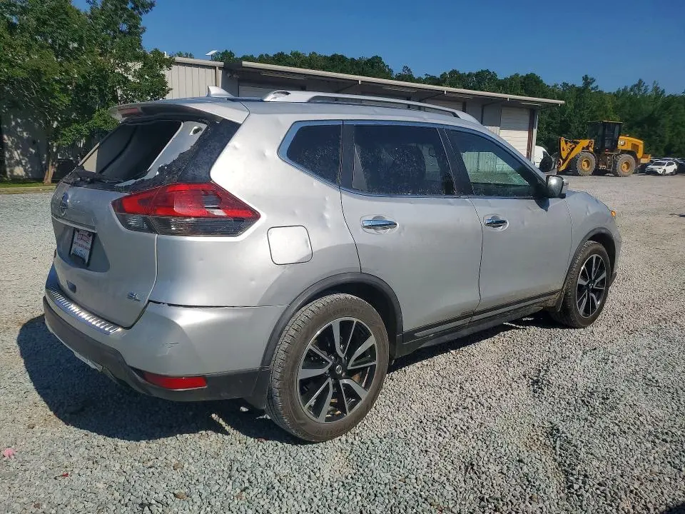 2017 NISSAN ROGUE SL  