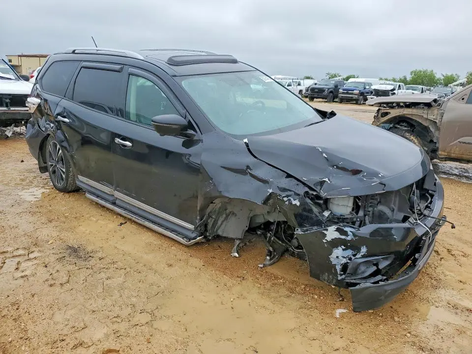 2017 NISSAN PATHFINDER PLATINUM  