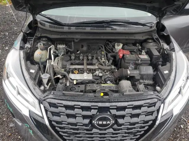 2022 NISSAN KICKS S  