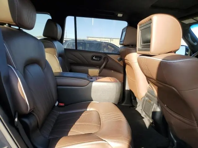 2016 INFINITI QX80   