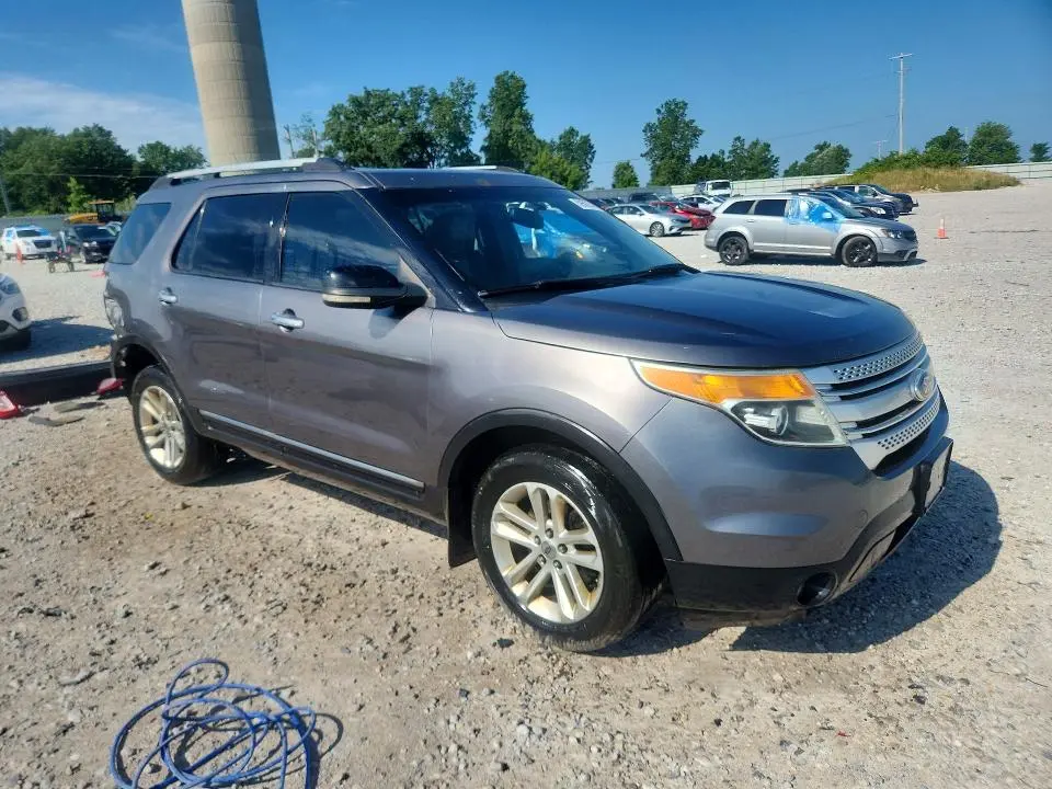 2011 FORD EXPLORER XLT  