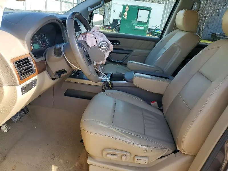 2015 NISSAN ARMADA SV  