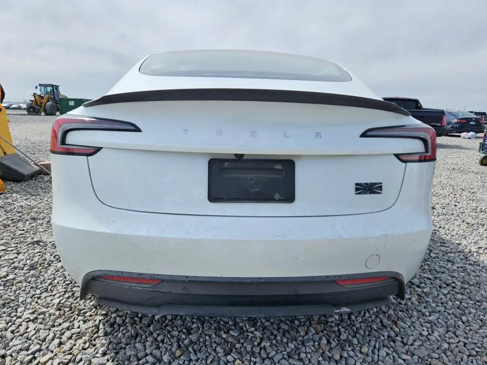 2024 TESLA MODEL 3   
