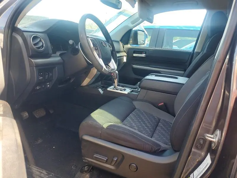 2019 TOYOTA TUNDRA CREWMAX SR5  