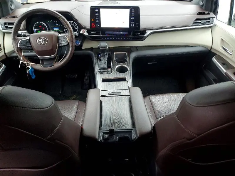 2022 TOYOTA SIENNA PLATINUM 7-PASSENGER  