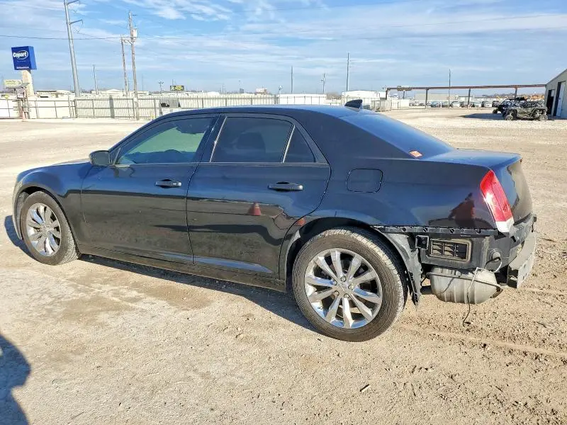2016 CHRYSLER 300C   
