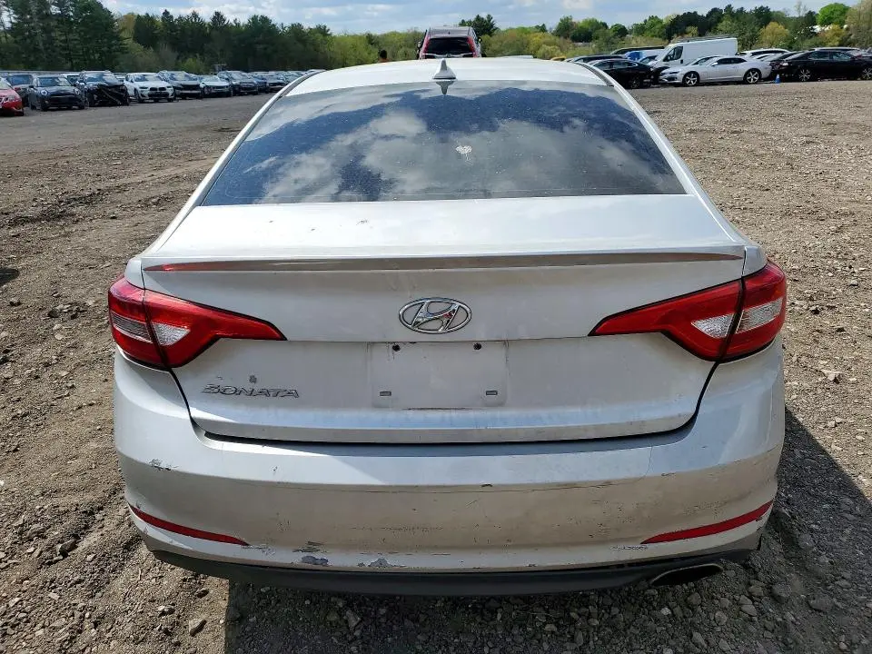 2015 HYUNDAI SONATA SE  