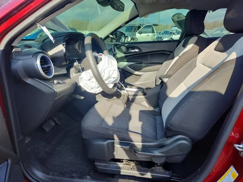2024 CHEVROLET TRAX LS  