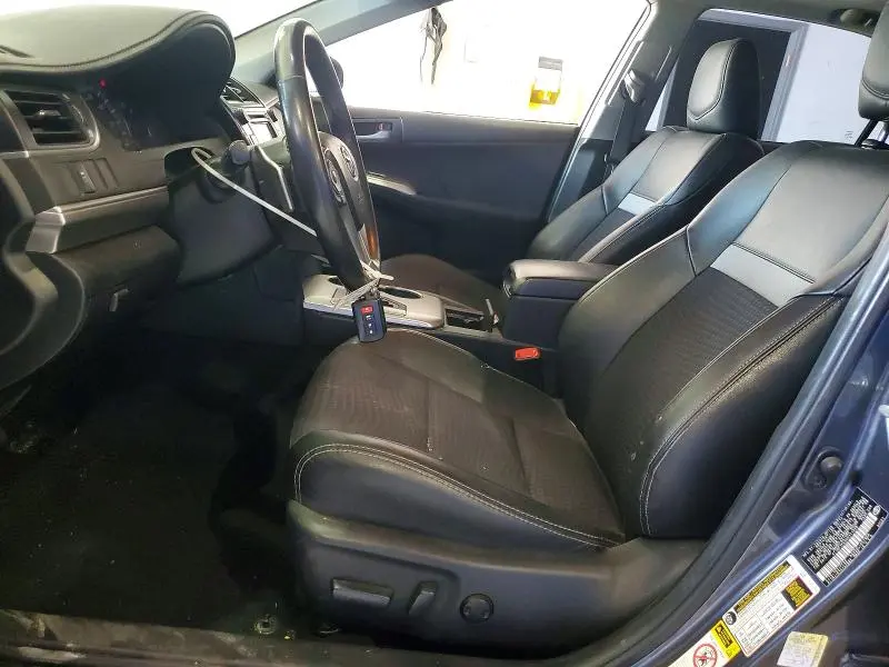 2012 TOYOTA CAMRY SE  