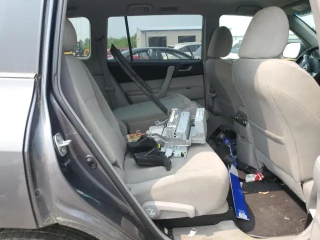 2011 TOYOTA HIGHLANDER BASE  