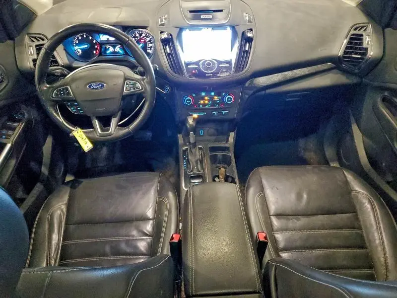 2017 FORD ESCAPE TITANIUM  