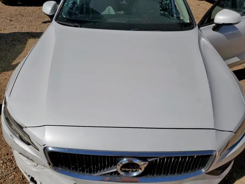 2020 VOLVO S60 T5 MOMENTUM  