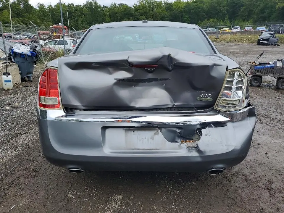 2011 CHRYSLER 300 LIMITED  