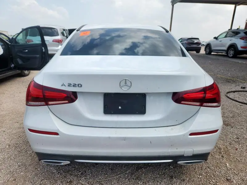 2020 MERCEDES-BENZ A 220  