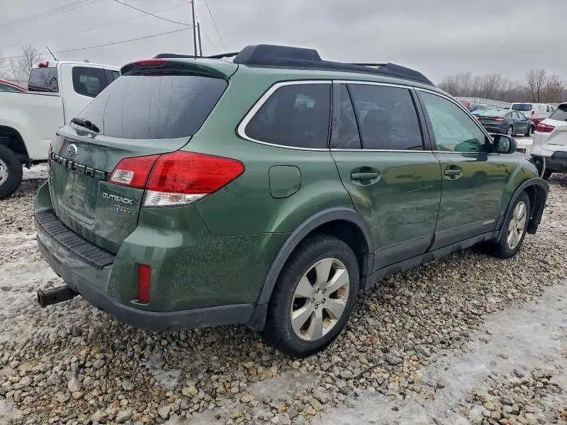 2010 SUBARU OUTBACK 2.5I PREMIUM  