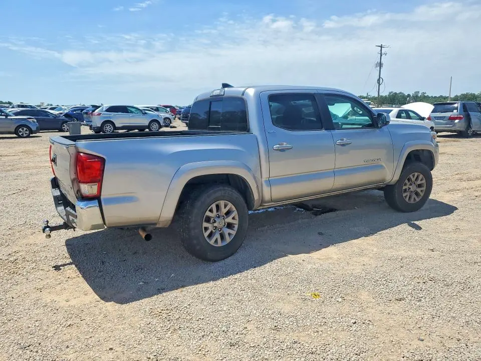 2019 TOYOTA TACOMA SR5 V6  