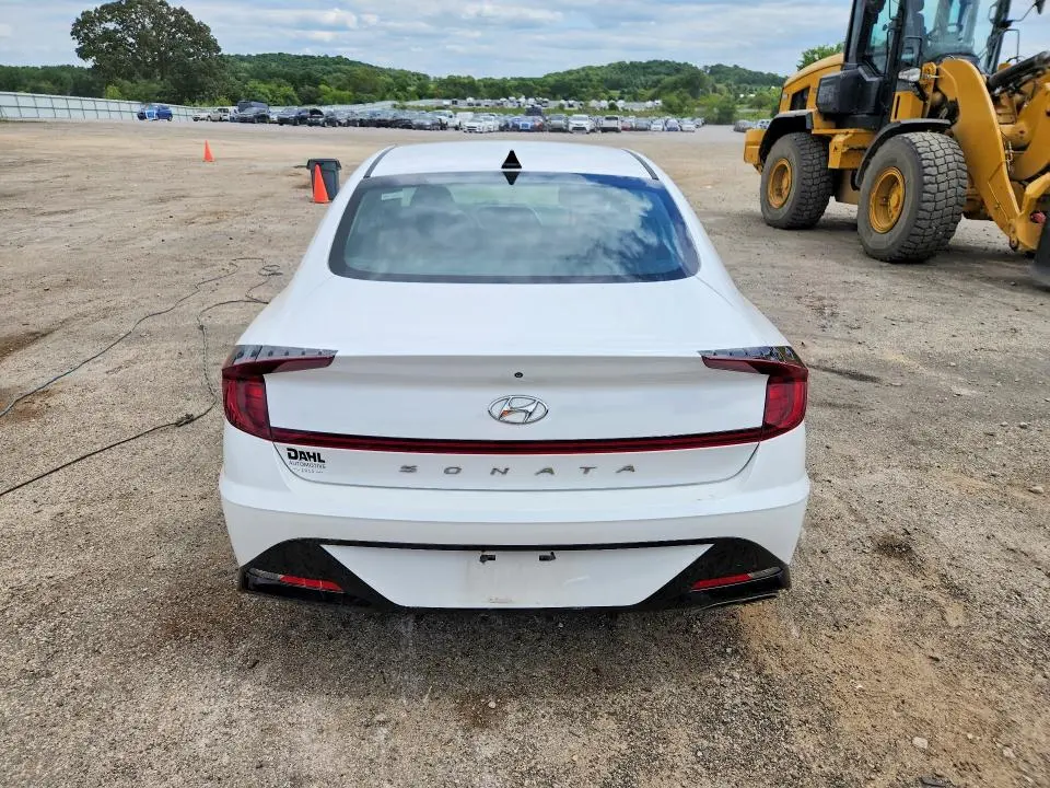 2022 HYUNDAI SONATA SEL  