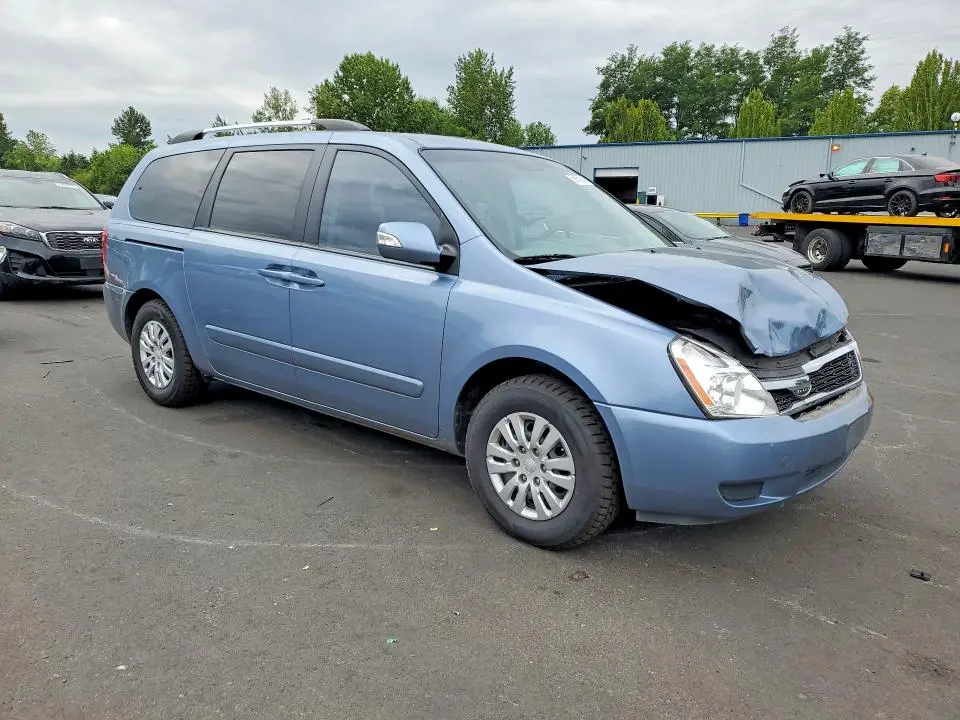 2012 KIA SEDONA LX  
