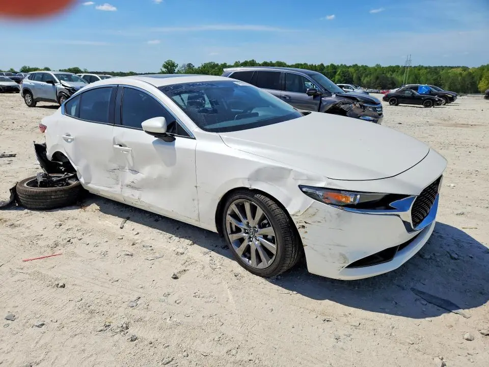 2025 MAZDA 3 PREFERRED  