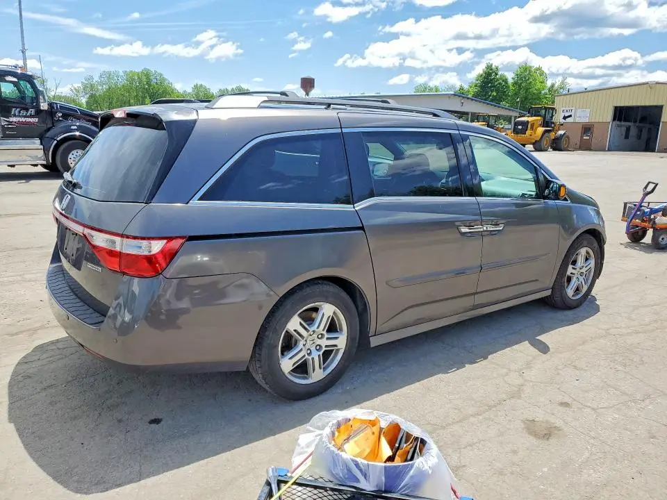 2011 HONDA ODYSSEY TOURING  