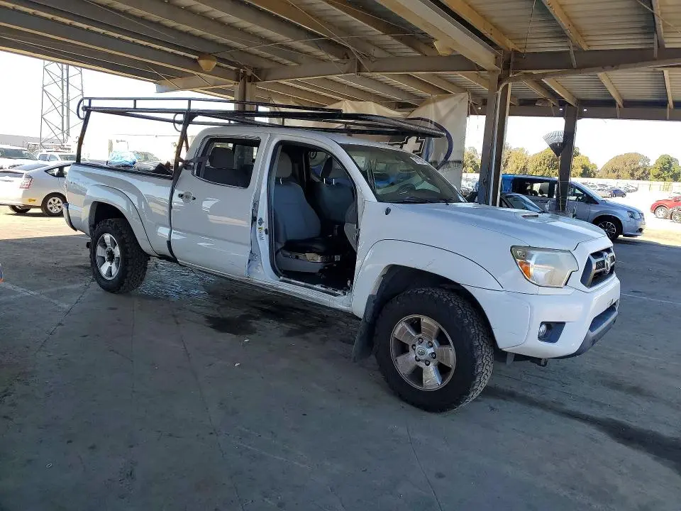 2014 TOYOTA TACOMA V6  