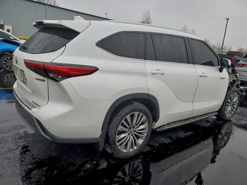 2020 TOYOTA HIGHLANDER HYBRID PLATINUM  