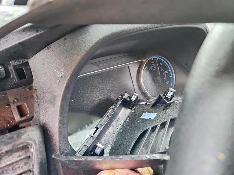 2023 NISSAN LEAF S  