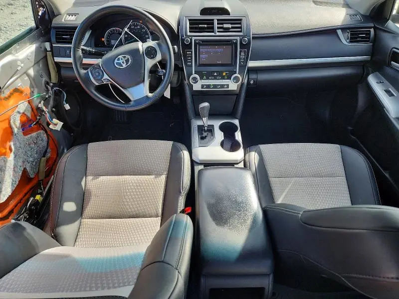 2014 TOYOTA CAMRY SE  