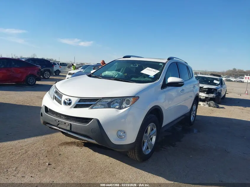 2013 TOYOTA RAV4 XLE